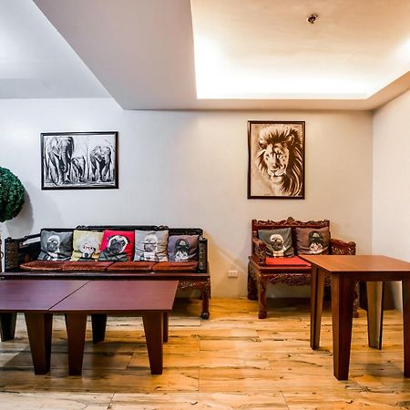 Oyo 136 Regal Residences Quezon City Zewnętrze zdjęcie